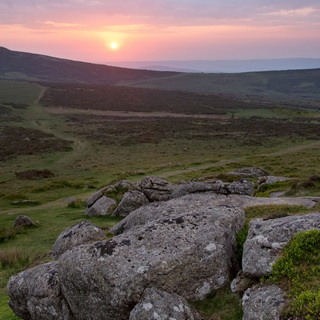 Dartmoor - Sunise at Saddle Tor